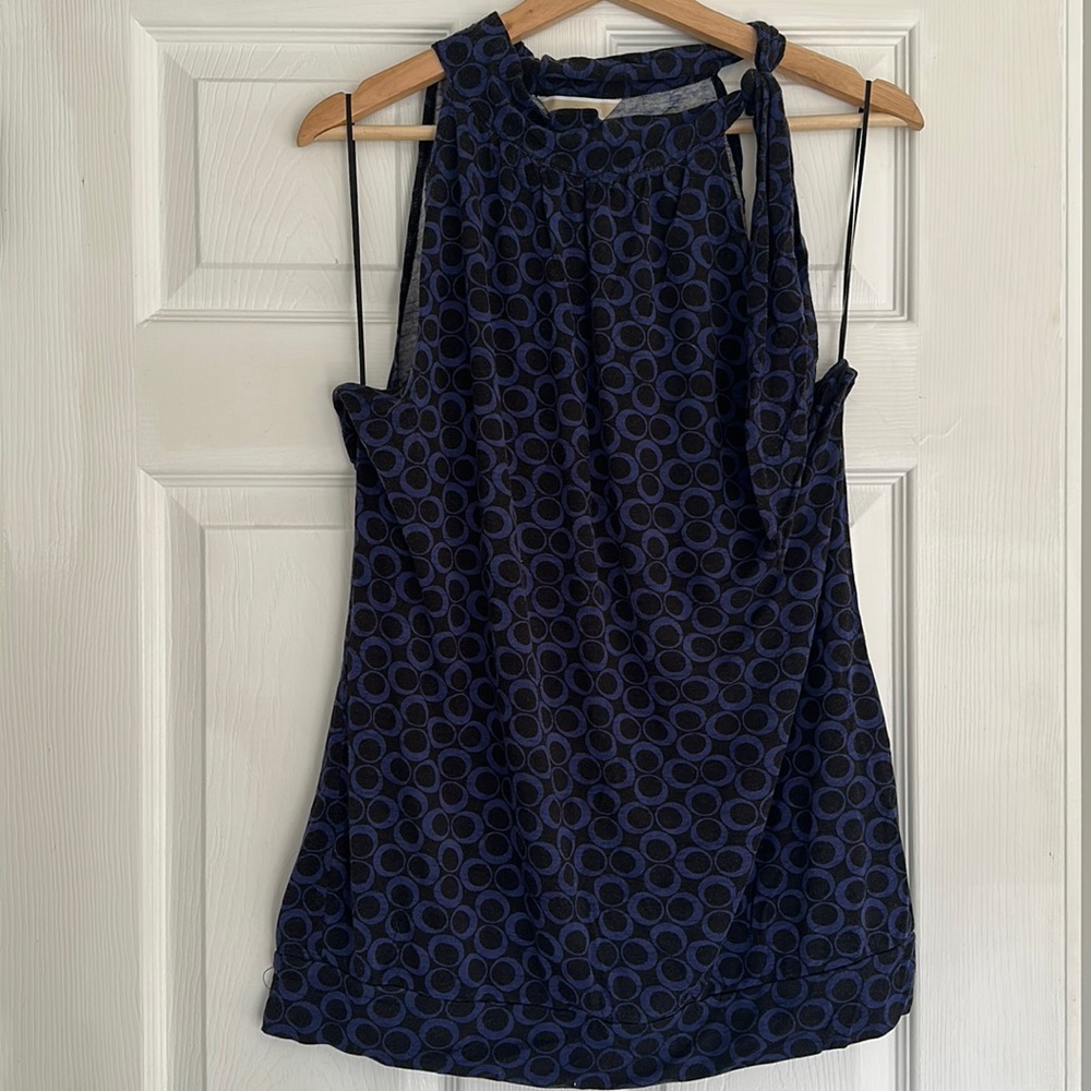 Women top